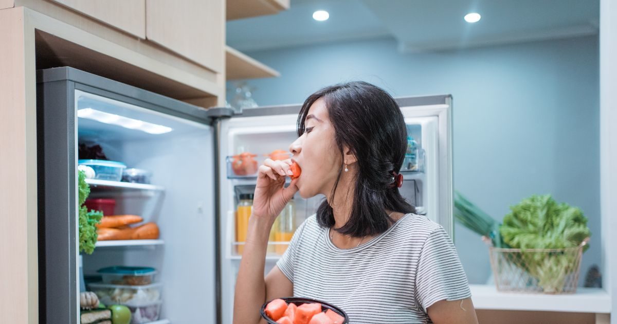 Do you fall asleep after eating only fruits for dinner? Learn the