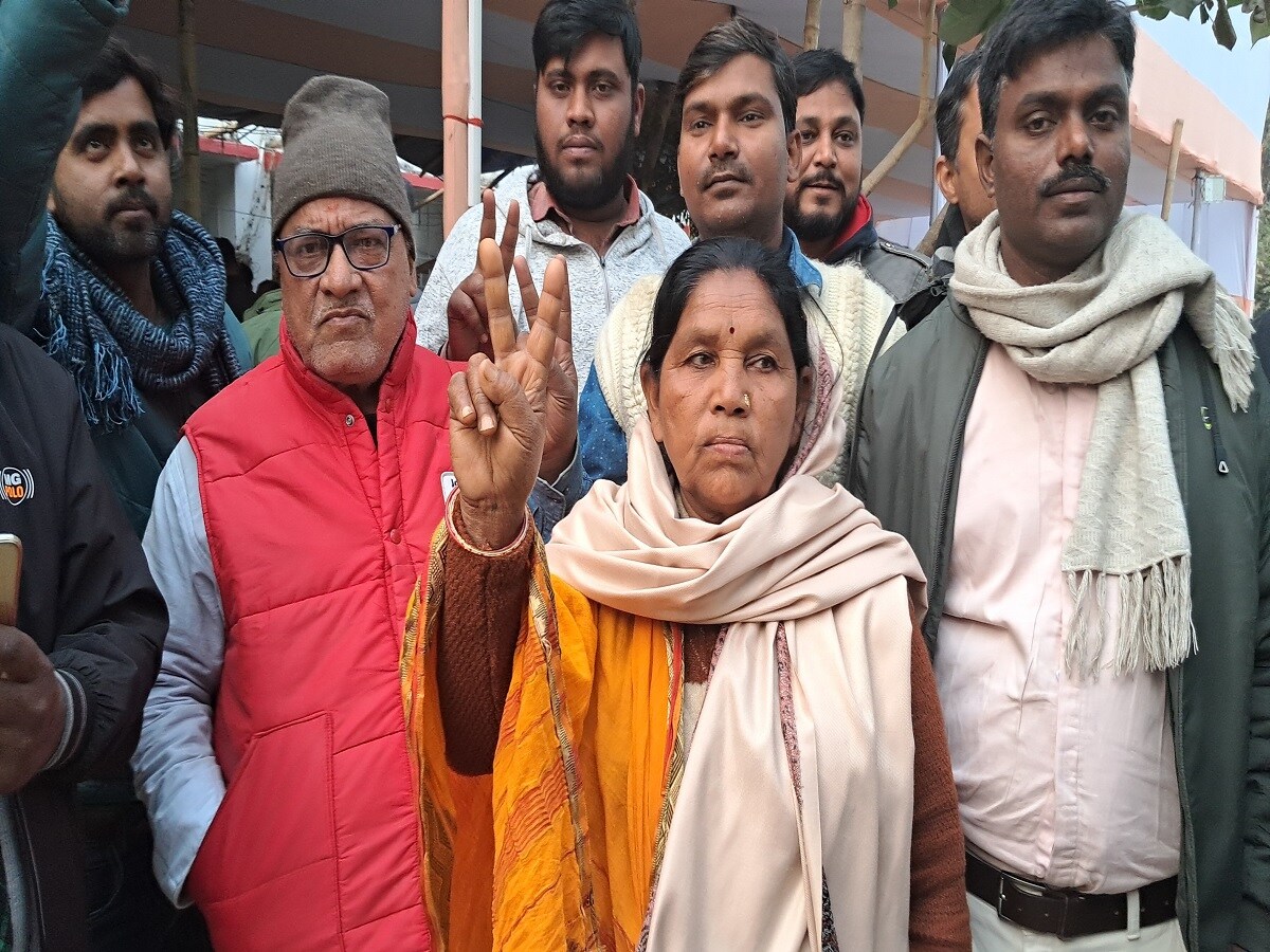 Gaya: 40 साल तक जिस नगर निगम में उठाया कचरा, अब वहां संभालेंगी डिप्टी मेयर  की कुर्सी - gaya municipal corporation who picked up garbage for 40 years  will now become deputy