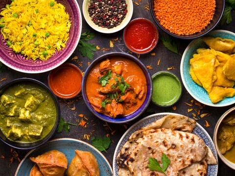 भारत में हर घर की रसोई में हींग देखने को मिलती है.
(Image-Canva)