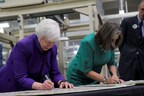 तस्‍वीरों में देखें कौन हैं जेनेट येलेन, जिनके सिग्‍नेचर से अमेरिका में पहली बार जारी हुए महिला के हस्‍ताक्षर वाले नोट