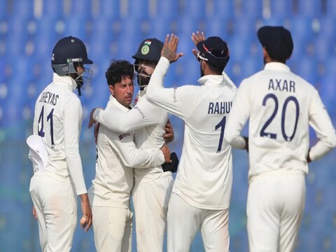 India vs Bangladesh 1st Test: बांग्लादेश के खिलाफ चटगांव टेस्ट में भारत की जीत में कुलदीप यादव की भूमिका अहम रही. उन्होंने मैच में 8 विकेट लिए. (Indian cricket team instagram)