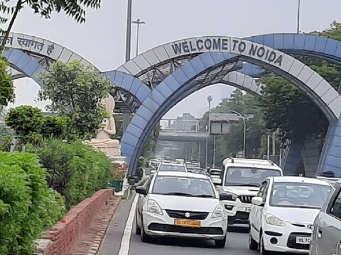 नोएडा में 31 दिसंबर की शाम से 1 जनवरी तक ट्रैफिक व्यवस्था में बदलाव किया गया है.