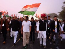 यात्रा के दौरान ठंड में भी क्यों पहने हुए हैं टी-शर्ट? राहुल गांधी ने बताया