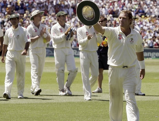 Boxing day test : दिग्‍गज स्पिनर शेन वार्न ने मेलबर्न क्रिकेट ग्राउंड में पूरे किए थे 700 टेस्‍ट विकेट. (AP)