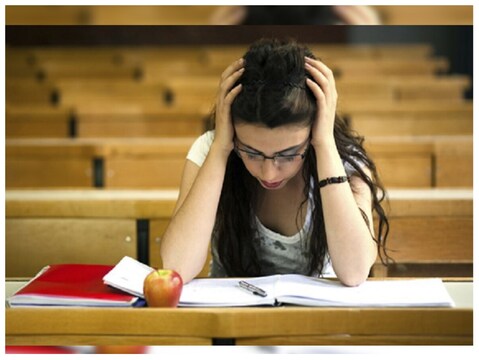 Exam Tips: कोचिंग क्लासेस पर ज्यादा निर्भर होने की वजह से भी स्टूडेंट्स परीक्षा में फेल हो जाते हैं