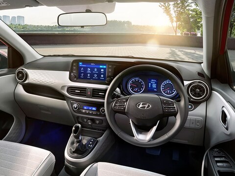 भारतीय बाजार में इस कार का मुकाबला Swift से है. (Hyundai)
