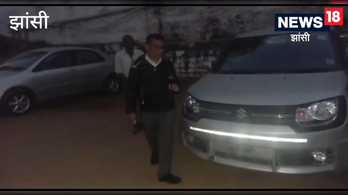 Jhansi News झांसी में चोरों के नए पैटर्न से बढ़ी पुलिस की टेंशन, गाड़ी