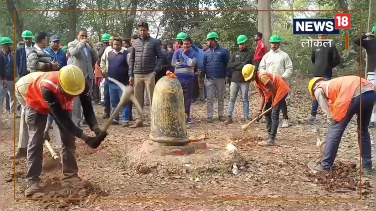 Jamshedpur पुरजोर विरोध के बीच प्रशासन ने हिंदू पीठ परिसर से हटाया