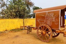 Gwalior News: प्रदर्शनी ने याद दिलाया कि गाय और गांव ही हैं हमारे जीवन के मूल आधार