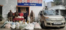 गोरखपुर में 2 शराब तस्कर गिरफ्तार, कार में छिपाकर करते थे कच्ची शराब की सप्लाई