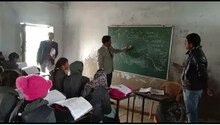 Bharatpur News: कलक्टर की क्लास: 10वीं और 12वीं के विद्यार्थियों की Geography ली क्लास