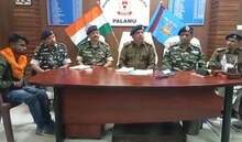 Notorious Naxalite Anil Bhuiya surrendered, Jharkhand police had been searching for him for a long time.