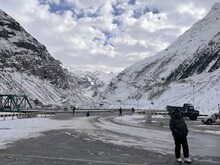 हिमाचलः अटल टनल टूरिस्ट के लिए खुली, मनाली समेत 9 जगहों पर माइनस में पारा