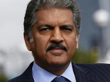 Digital Rupee से अनार खरीदने पहुंचे Anand Mahindra, देखें वीडियो