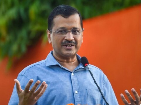 दिल्ली के मुख्यमंत्री अरविंद केजरीवाल को एक शख्स की ओर से जान से मारने की धमकी म‍िली है. (File Photo Arvind Kejriwal)