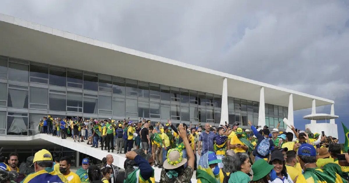 Brazil Riots: Excuse for celebration and party… Free buses from 43 cities, conspiracy of riots in Brasilia created online