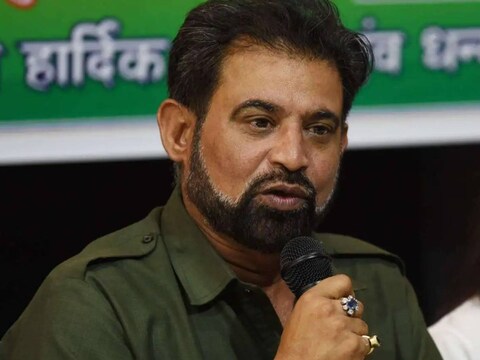 चेतन शर्मा की अगुआई वाली चयन समिति ने ही श्रीलंका के खिलाफ वनडे, टी20 टीम चुनी है. (PTI)
