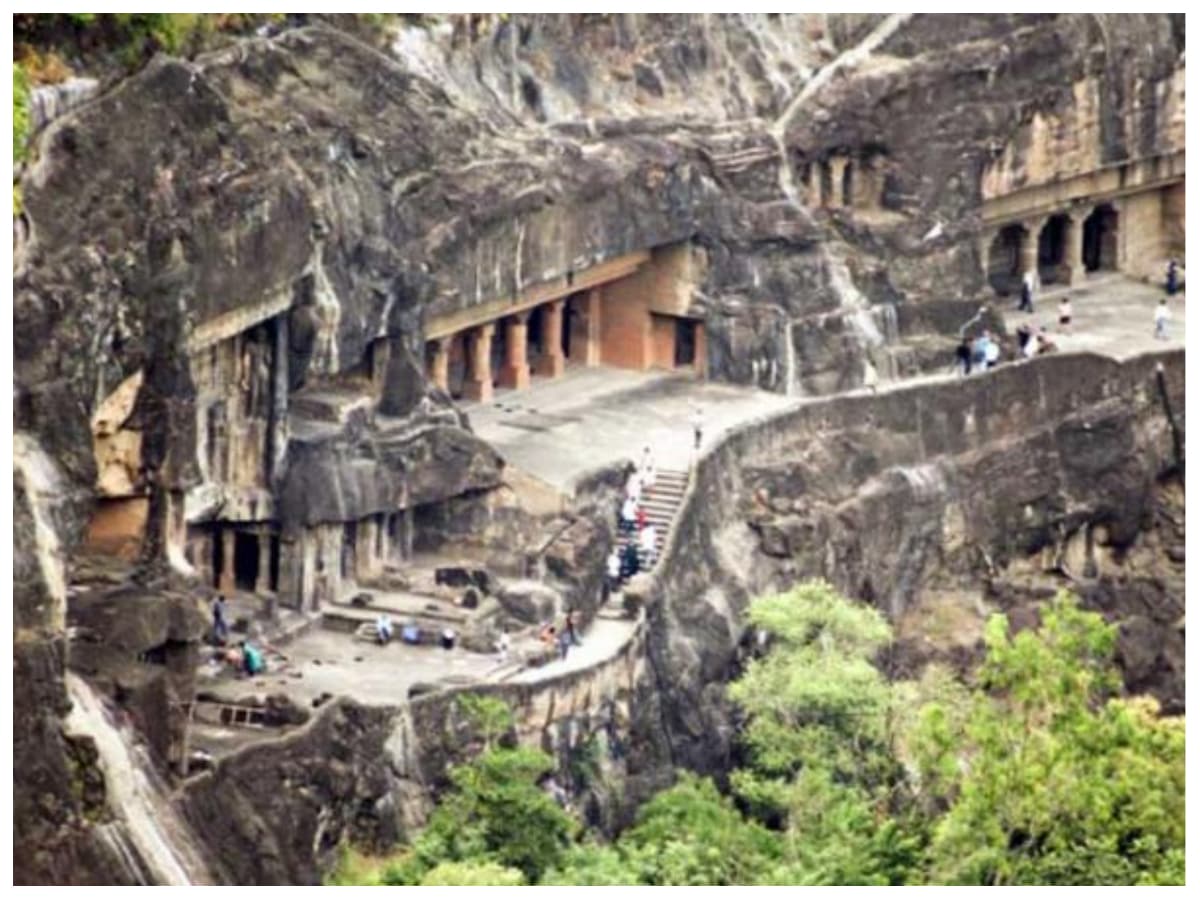 beds of stone age humans, comfy beds, Stone Beds, Comfy Grass Beds, beds 200000 years ago, sleeping methods of Stone age human, human evolution, agriculture and fire evolution, आदिमानव का बिस्‍तर कैसा था, आदिमानव, आदिमनव का बिस्‍तर, घास का बिस्‍तर, आरामदायक बिस्‍तर, पत्‍थर का बिस्‍तर, खेती की खोज, आगे की खोज, हथियारों की खोज, कैसे आए आराम की नींद, आराम की नींद सोने के तरीके, नींद ना आए तो क्‍या करें 