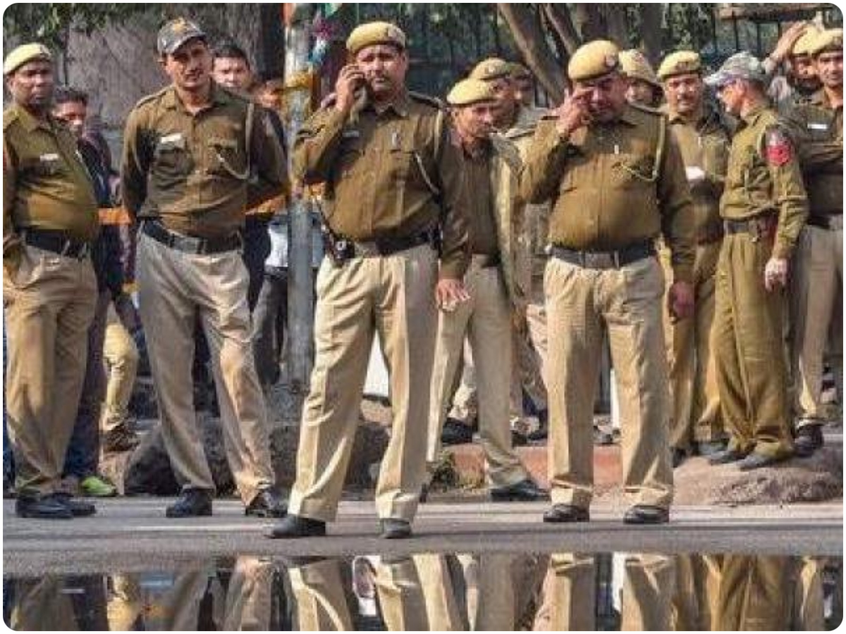 दिल्ली पुलिस के मुताबिक़ घटना 27 जनवरी की रात लगभग 2.57 बजे केशवपुरम थाना क्षेत्र में हुई. (पीटीआई सांकेतिक तस्वीर)