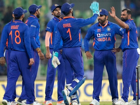 रोहित शर्मा और विराट कोहली को टी20 फॉर्मेट से आराम दिया गया है.