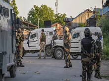जम्मू-कश्मीर के बडगाम में मुठभेड़, छिपे हैं 3 आतंकी, सेना चला रही तलाशी अभियान