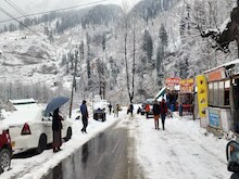 श्रीनगर में शाम से होगी बर्फबारी, जम्‍मू-कश्‍मीर में मौसम लेगा करवट, जानें