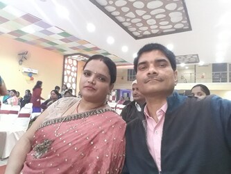  नई नवेली दुल्हन अर्चना को उपहार में देने के लिए संतोष ने यह आशियाना बनवाया था. 6 फीट चौड़ी और 45 फीट लंबी 264 वर्गफीट जमीन में यह मकान आज अचरज का विषय बन गया है.