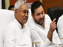 उपेंद्र कुशवाहा को पार्टी छोड़ने का संकेत देकर तेजस्वी को देख मुस्कुराए नीतीश!