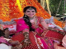 Photos : राधिका मर्चेंट की मेहंदी सेरेमनी की तस्वीरें, पहना शानदार लहंगा