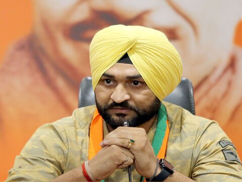 हरियाणा के खेल मंत्री और पूर्व अंतरराष्ट्रीय हॉकी प्लेयर संदीप सिंह पर एक जूनियर कोच ने यौन उत्पीड़न का आरोप लगाया है. (File Photo)