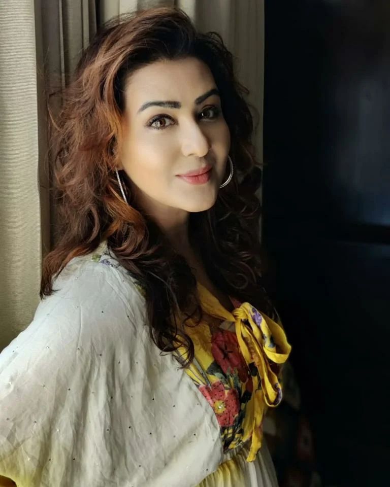  शिल्पा शिंदे की मां ने कहा था,"एक लॉन्ग टाइम रिलेशंस के लिए, आप ऐसी चीजों से समझौता नहीं कर सकते. इसलिए मेरी बेटी ने शादी तोड़ने का फैसला किया. उसने सोचा कि बाद में तलाक लेने से बेहतर होगा कि अभी ही रिश्ता खत्म कर दिया जाए. (फोटो साभारः Instagram @shilpa_shinde_official)