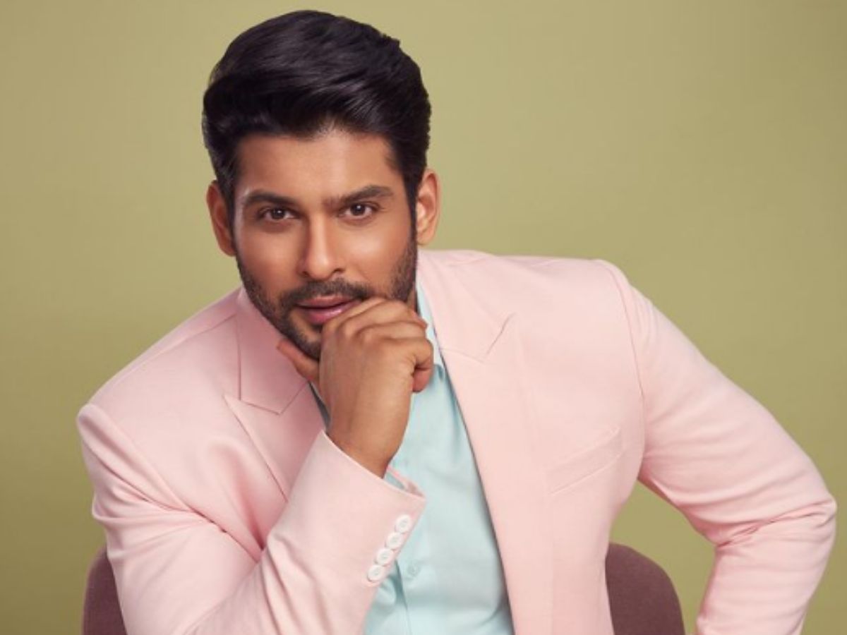 सिद्धार्थ शुक्ला के हमशक्ल को देख भावुक हो रहे फैंस. (फोटो साभार: realsidharthshukla/Instagram)