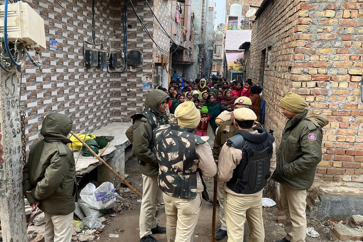 six cases of rape in delhi every day since last ten years police fir records data on crime against women in capital, women crimes in delhi, rape in delhi, Rape cases in Delhi, Crime against women, Delhi, police, women, girls, rape, incidents, statistics, crime, महिलाओं के खिलाफ अपराध, दिल्ली में रेप, दिल्ली में महिलाओं की सुरक्षा, नित्यानंद राय, दिल्ली पुलिस, दिल्ली पुलिस, एमएचए, 