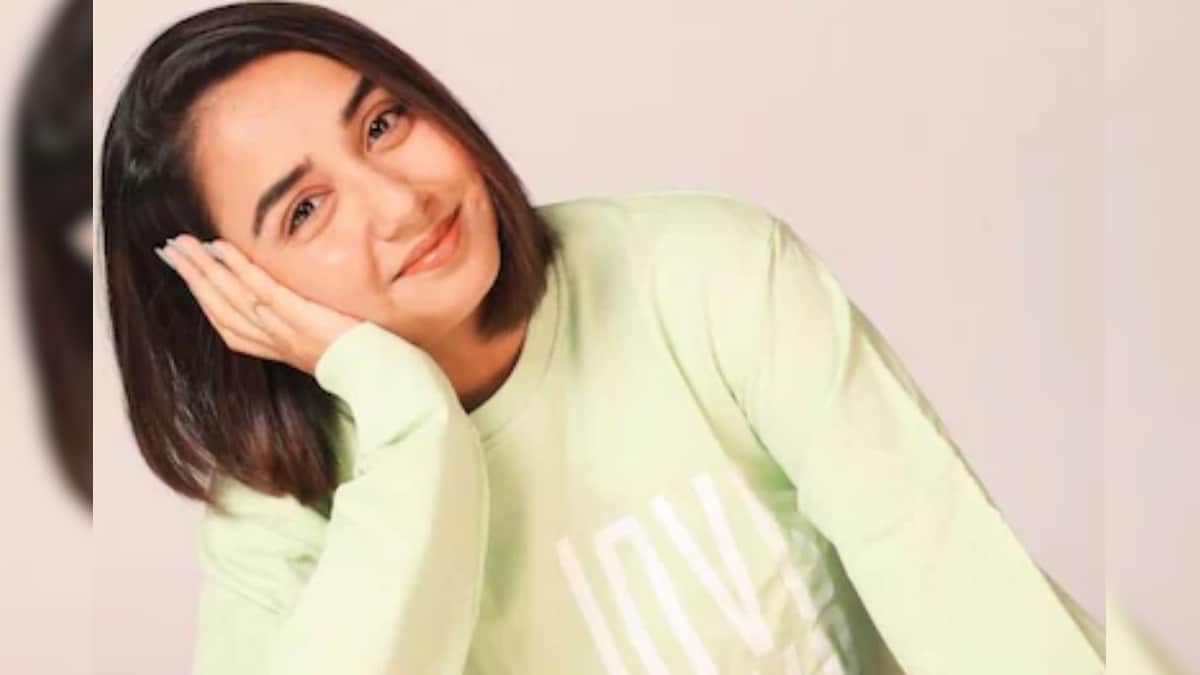 भारत की फेमस YouTuber है ये लड़की, कमाई जानेंगे तो खिसक जाएगी पैरों तले जमीन, कवर कर रही World Economic Forum