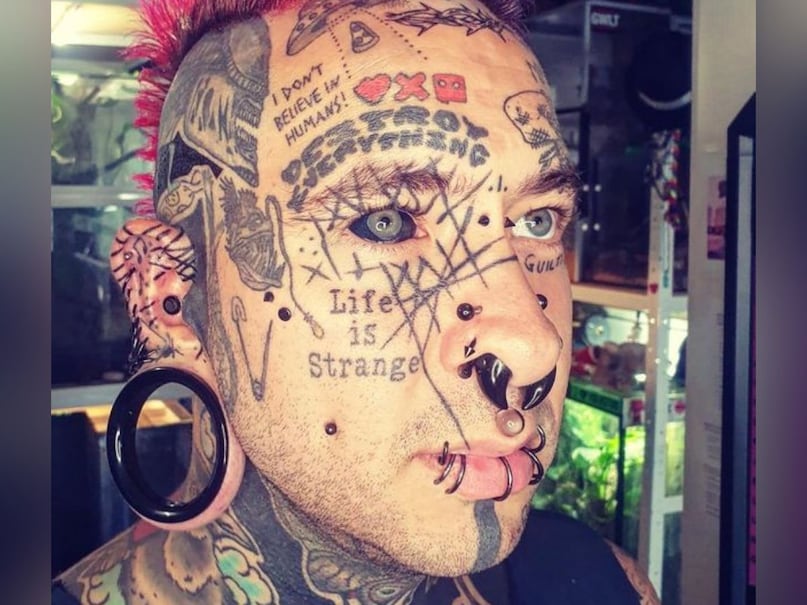 Eye tattoo Inked in eyeball Eye tattoo Inked in eyeball