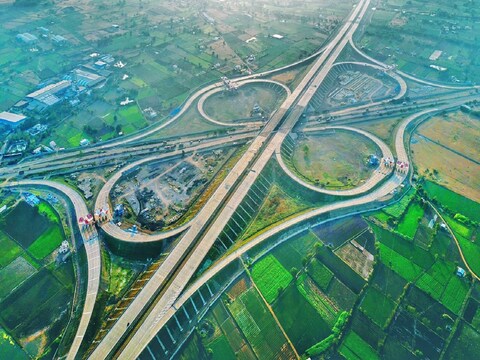 2024 तक पूरा एक्‍सप्रेस-वे हो जाएगा तैयार. 