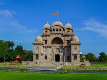 विवेकानंद के पास नहीं था कोई धन फिर कैसे बना दिया गुरु की याद में बेलुर मठ