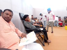 प्रमुख स्‍वामी महाराज जन्‍म शताब्‍दी समारोह -56 लाख सीसी से अधिक रक्‍त एकत्रित
