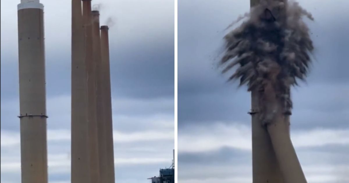 Viral Video: विस्फोट से गिरानी थीं विशाल चिमनियां, पर हो गया बड़ा हादसा ...