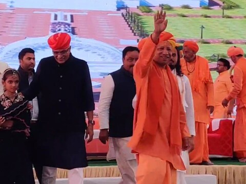 Rajasthan के जालौर पहुंचे सीएम योगी ने सनातन को राष्ट्रीय धर्म बताया  
