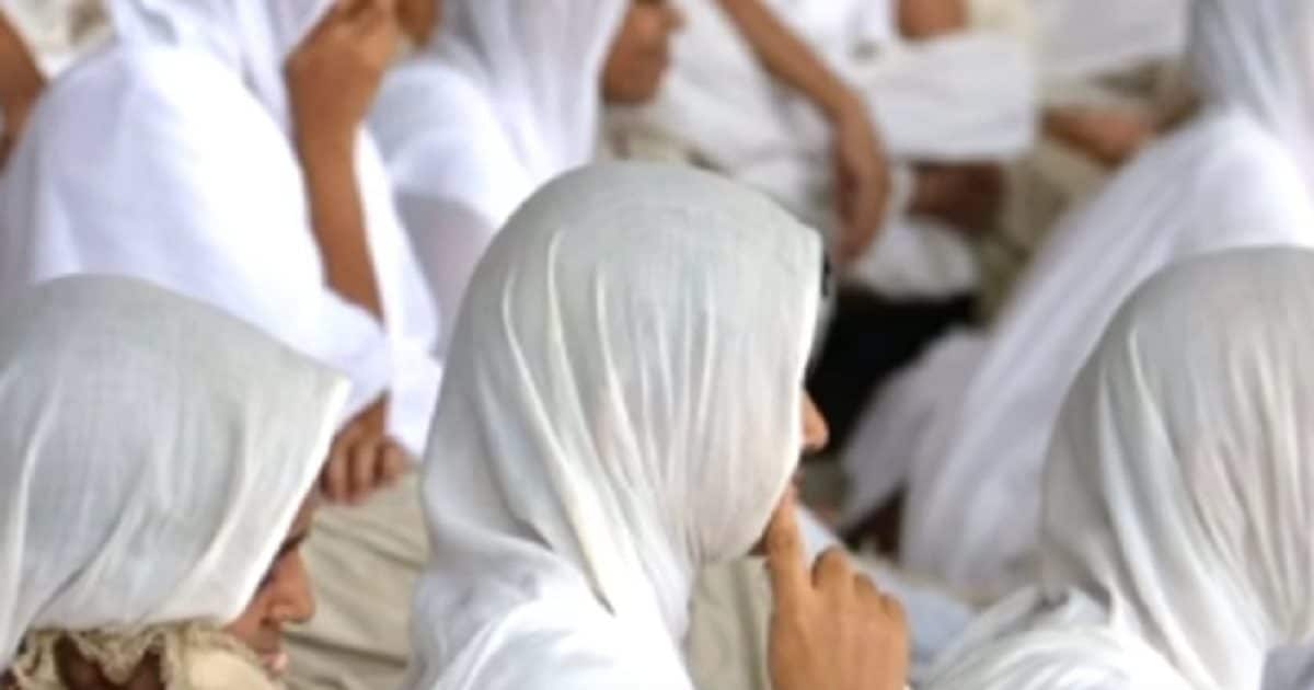 कभी नहाते क्यों नहीं जैन मुनि और साध्वी, इसकी भी एक खास वजह why jain