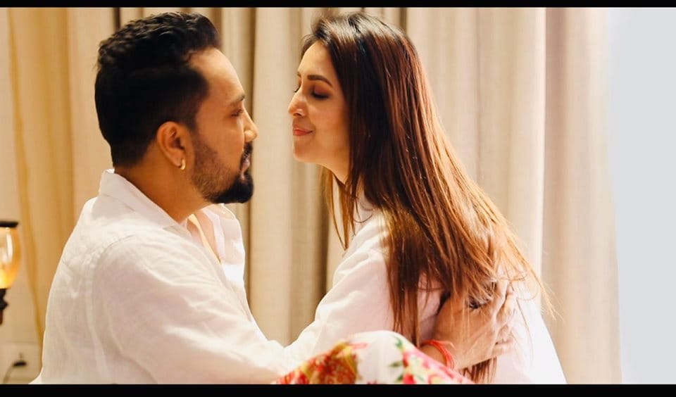 Chahat Khanna’s name has been associated with this famous singer before Mahathug Sukesh;  Got 2 divorces, where is this actress?