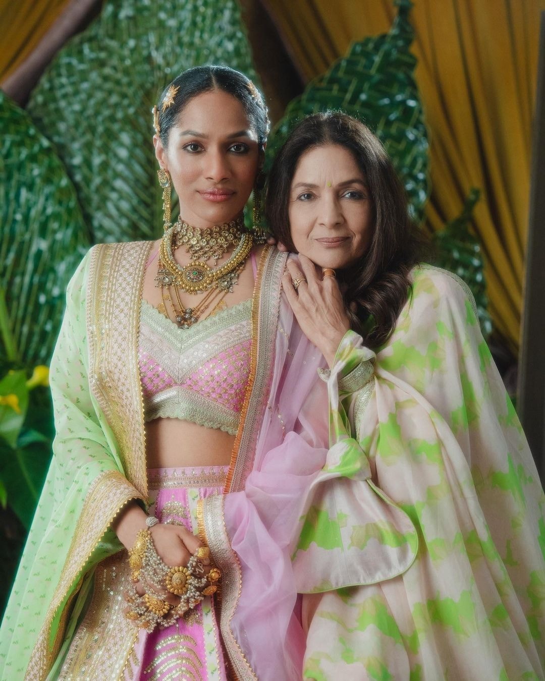 Vivian Richards, neena gupta, masaba gupta, neena gupta husband, neena love story, masaba gupta wedding photos, satydeep mishra, masaba wedding, bollywood news