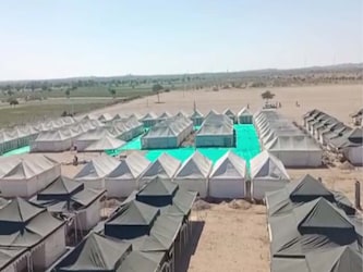  एनआरआई नवल किशोर गोदारा के चचेरे भाई रेखाराम बताते हैं कि नवल करीब 25 साल पहले साउथ अफ्रीका काम करने के लिए गए थे. वहां पर धीरे-धीरे खुद का व्यवसाय शुरू किया था. आज वे वहां पर कॉस्मेटिक्स, माइनिंग और कंस्ट्रक्शन का व्यवसाय कर रहे हैं. नवल किशोर गोदारा की मां वर्तमान में बुढ़ातला ग्राम पंचायत की सरपंच हैं.