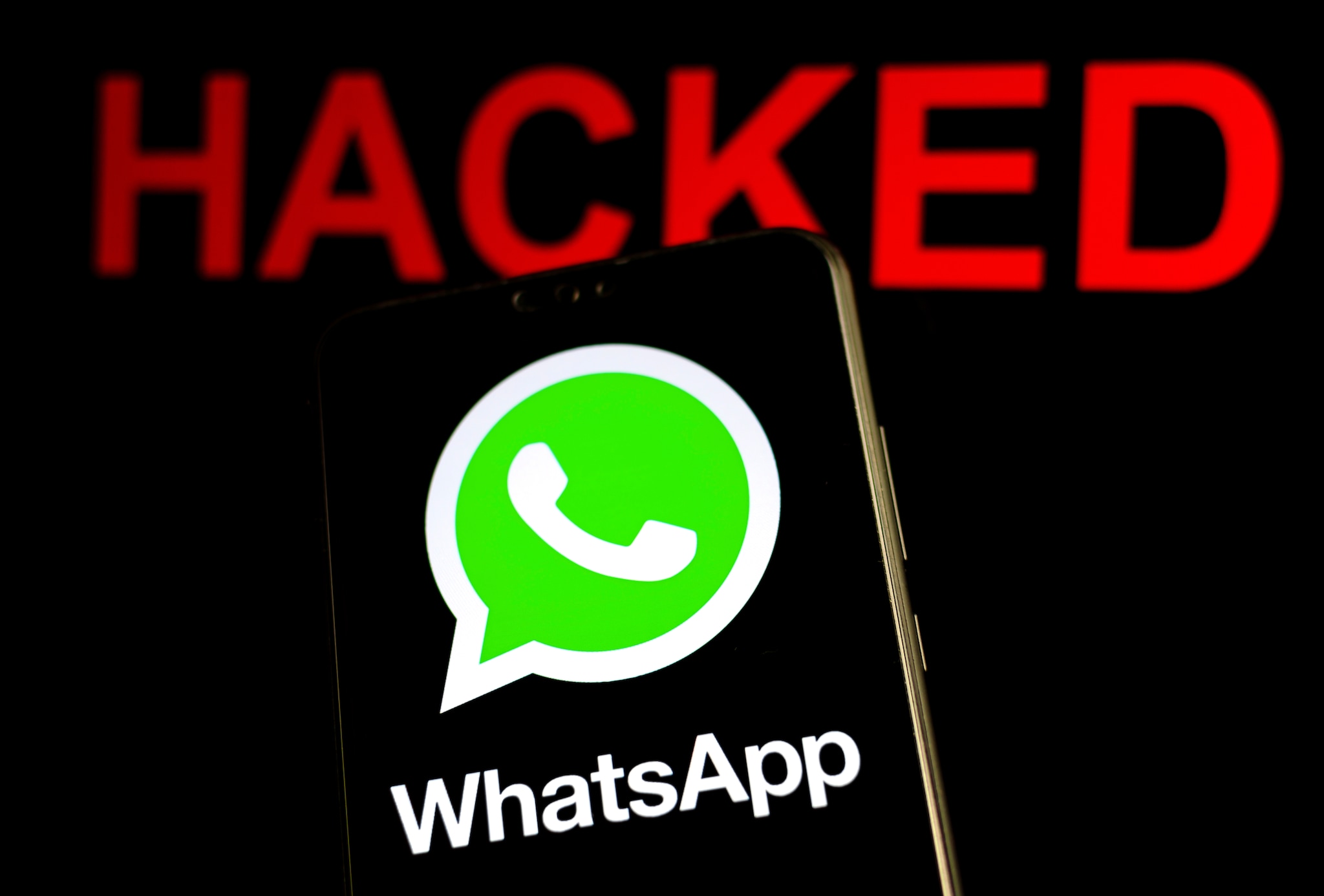WhatsApp Alert : सोते रह जाएंगे आप और हैकर कर जाएंगे खेल, करोड़ों यूजर्स के लिए चेतावनी - whatsapp warning for billion users these mistake lead you to big danger hacking how