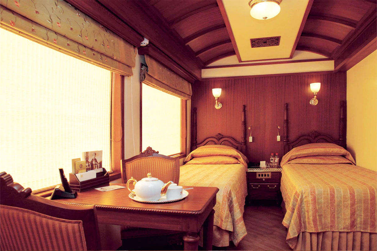 PHOTOS: भारतीय रेल का गर्व है ये 'खास ट्रेन', महल से कम नहीं इसकी सुविधाएं, फिर भी सफर नहीं कर रहे यात्री - indian railways indian luxury trains battle low occupancy maharaja