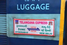 Indian Railways: मुरैना में 2 हिस्‍सों में बंटी तेलंगाना एक्सप्रेस, 7 डिब्बे इंजन के साथ आगे दौड़ गए, बाकी छूट गए पीछे