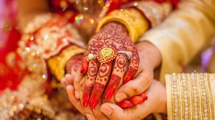 खासी जनजाति में महिलाओं को कई शादियां करने की छूट मिली हुई है. 