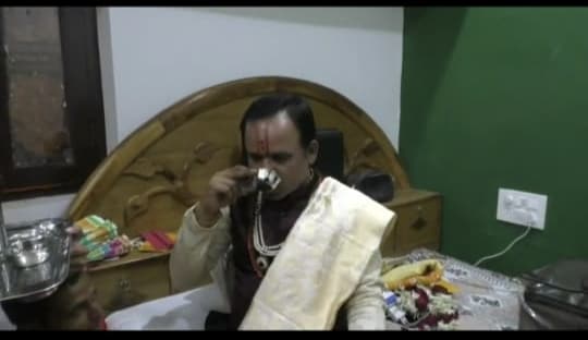 आचार्य नरेन्द नयन शास्त्री चाय वाले बाबा