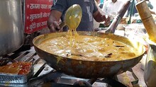 Street Food: 35 साल से कायम है रवि कश्यप कढ़ी चावल का जादू, पहले थी 3 रुपये प्लेट, अब 60 रुपये की 